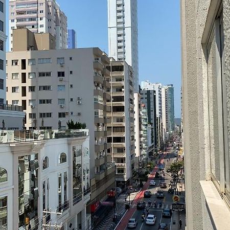 Otimo Apto 2 Quartos, Av. Brasil, De Frente, Quadra Mar. Balneario Camboriu Ngoại thất bức ảnh
